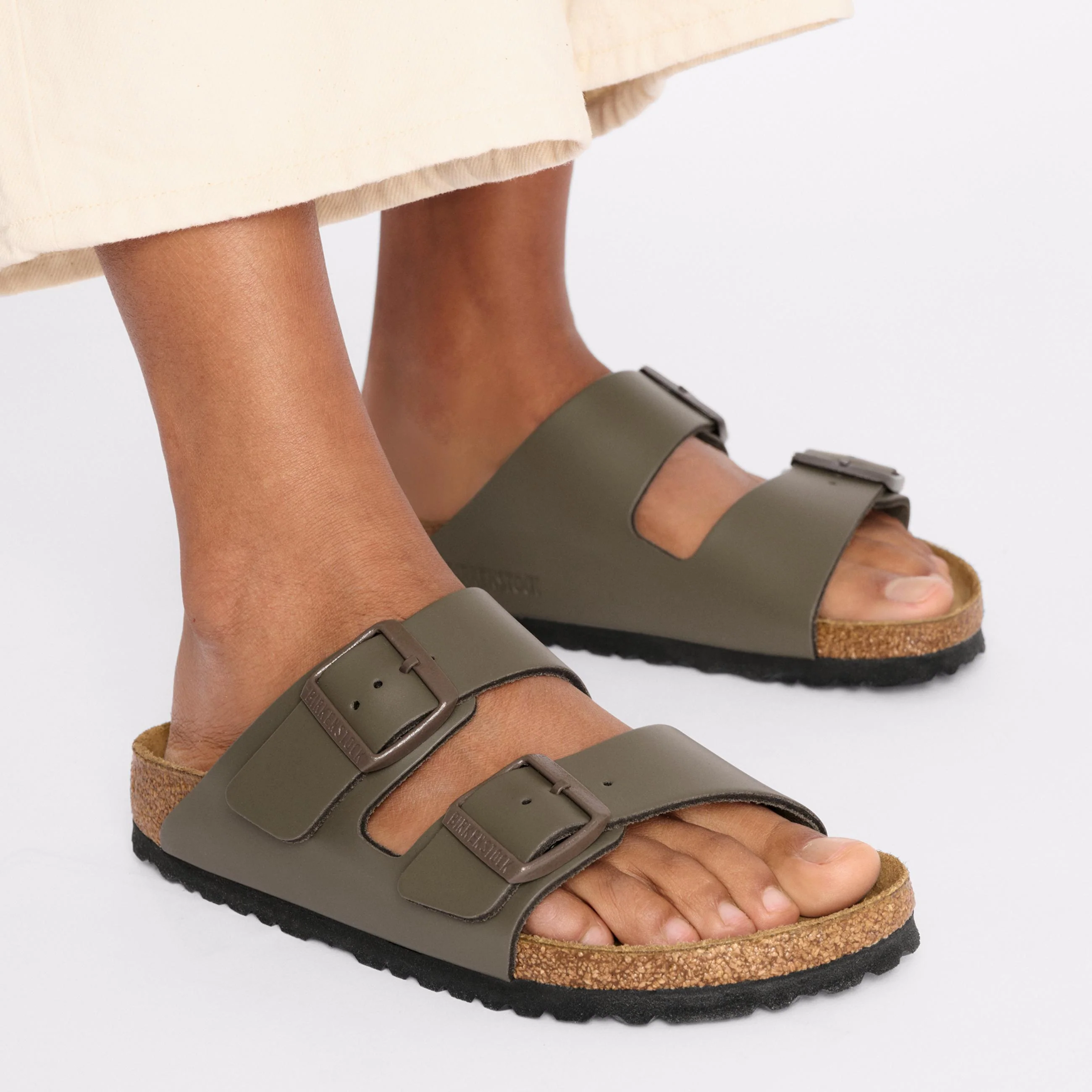 Arizona Concrete Grey Smooth Leather - Image 5