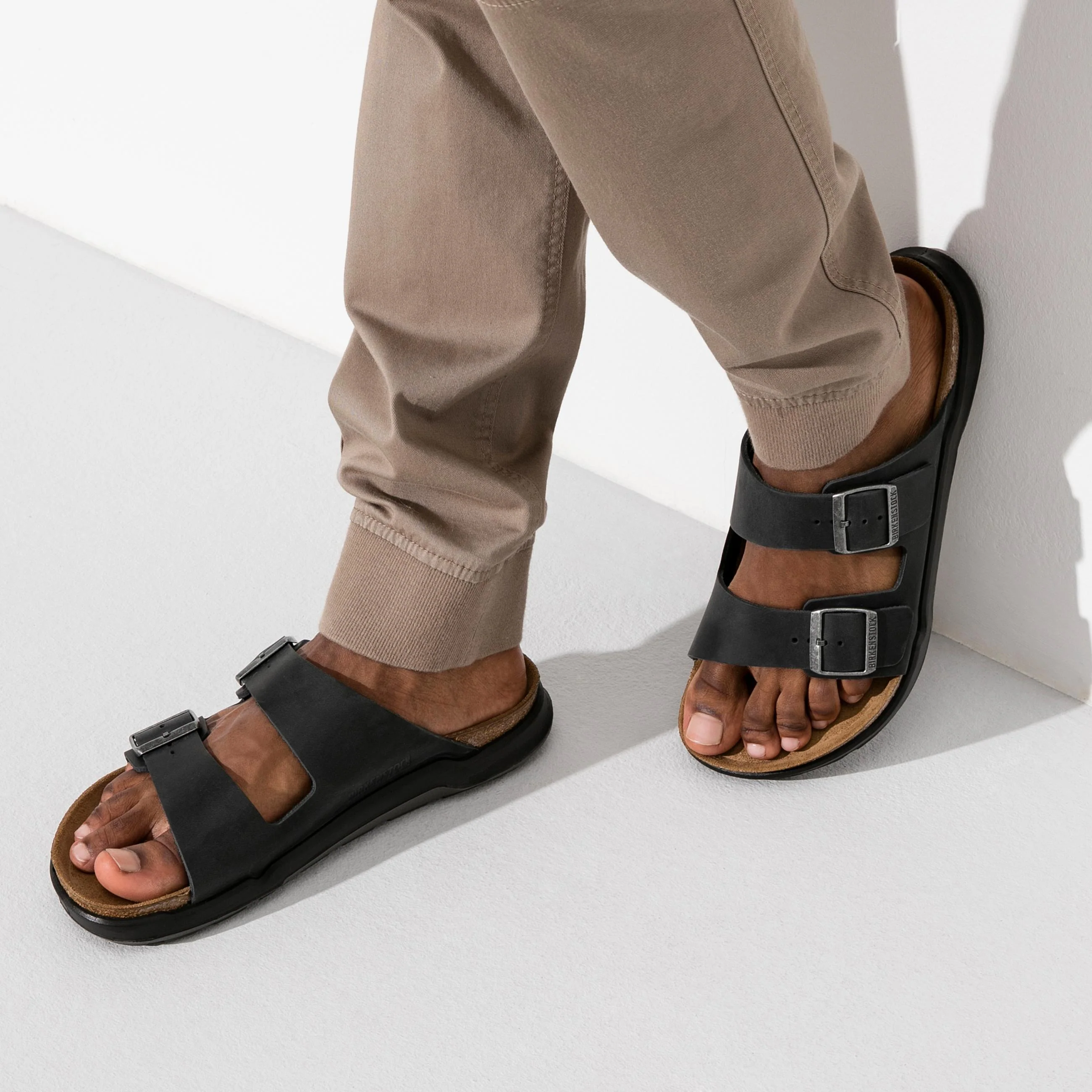 Arizona Cross Town Arctic Black Waxy Leather - Image 6