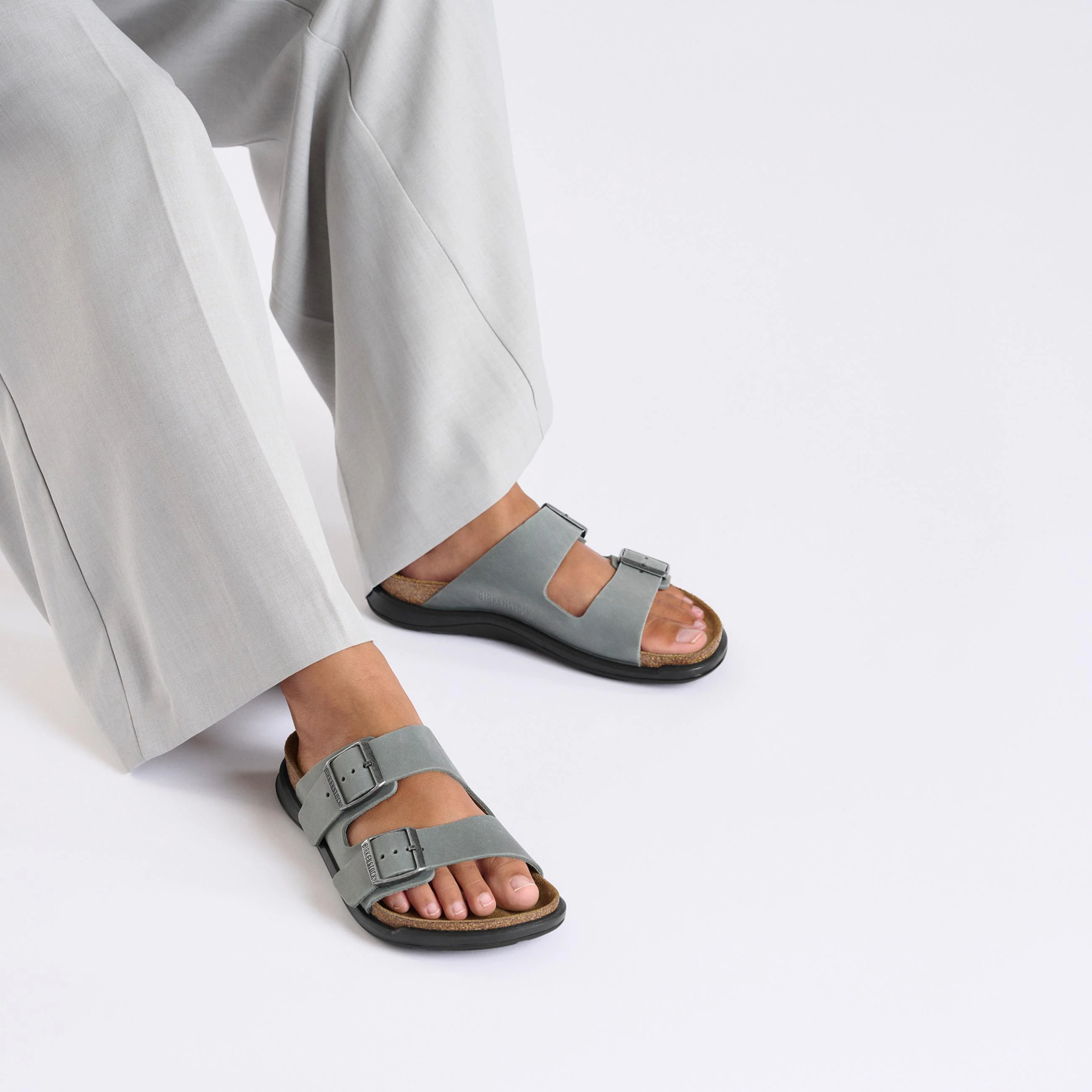 Arizona Cross Town W Basalt Grey Oiled Leather - Image 4