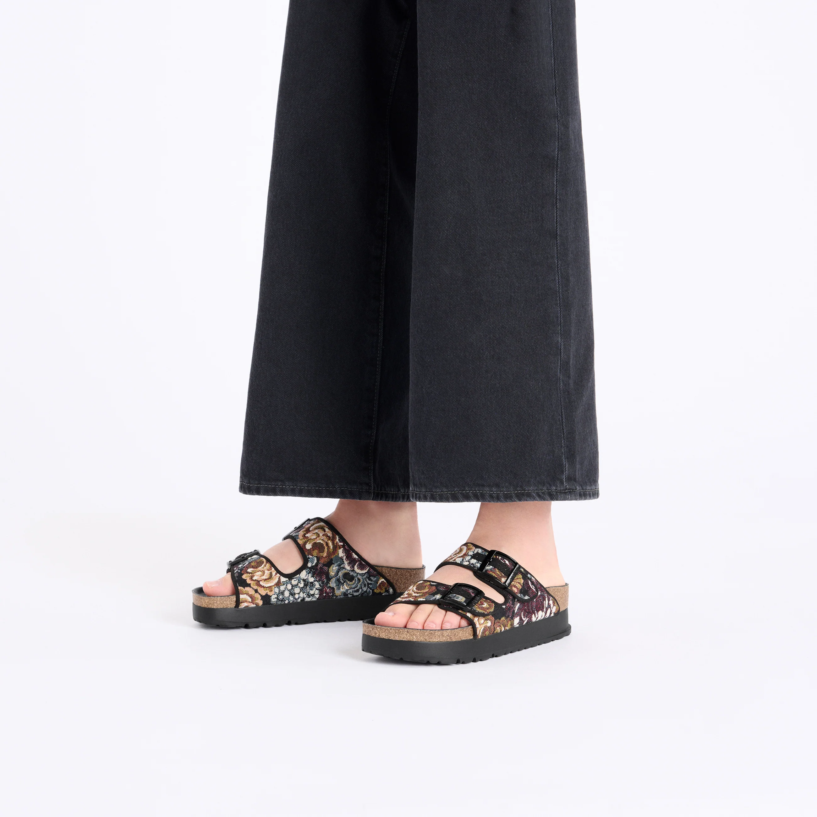 Arizona Platform Brocade Black Microfibre - Image 4