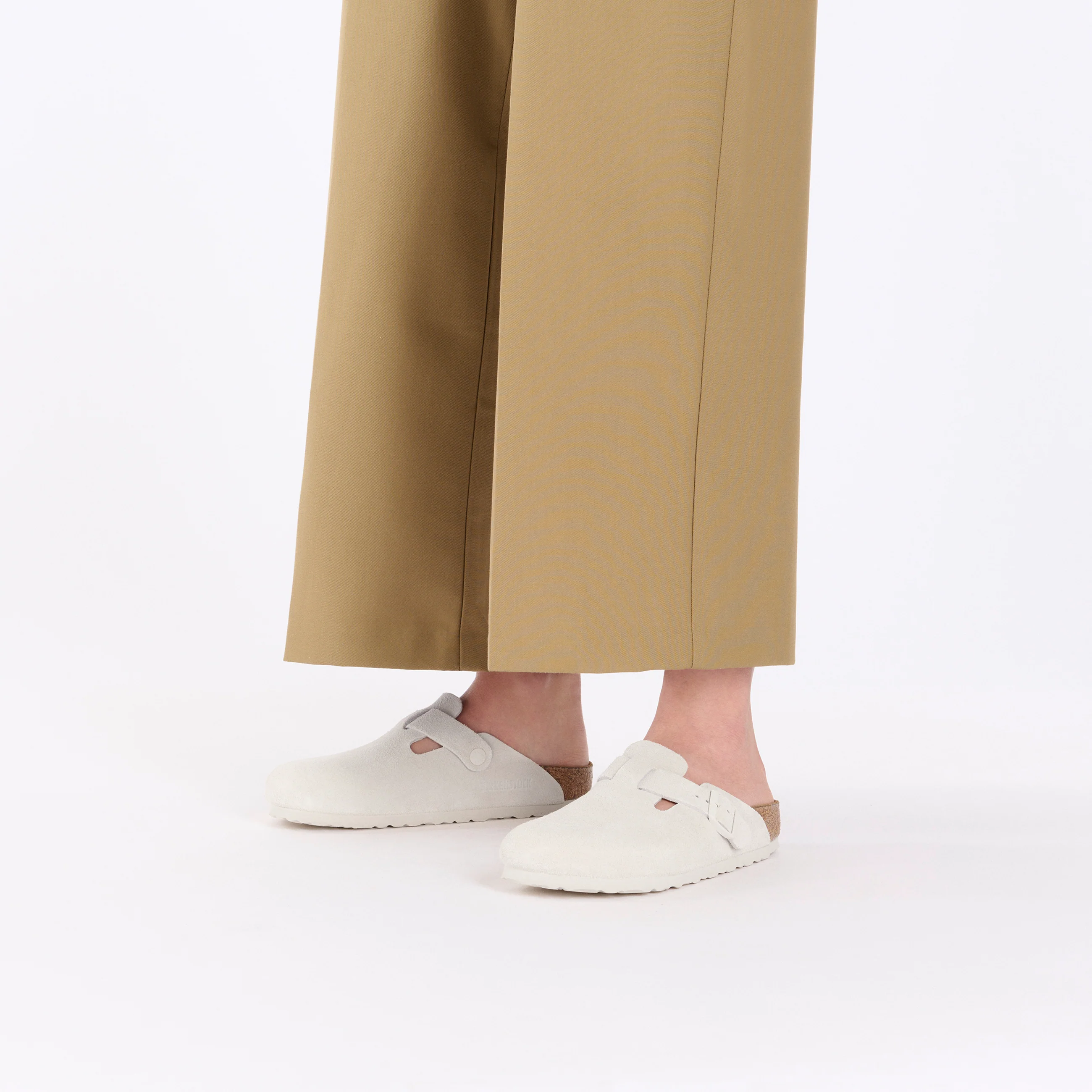 Boston SFB Antique White Suede Leather - Image 5