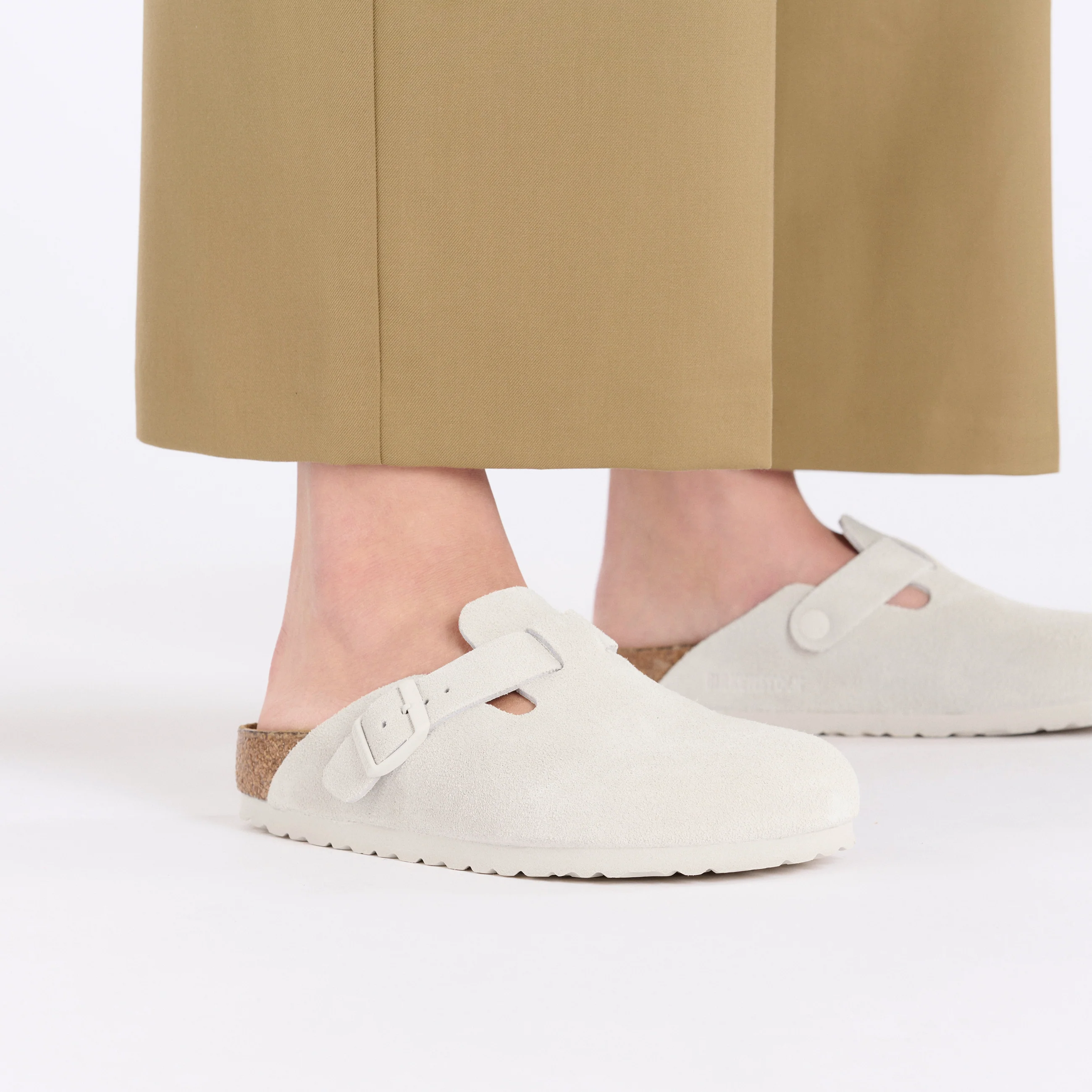 Boston SFB Antique White Suede Leather - Image 6