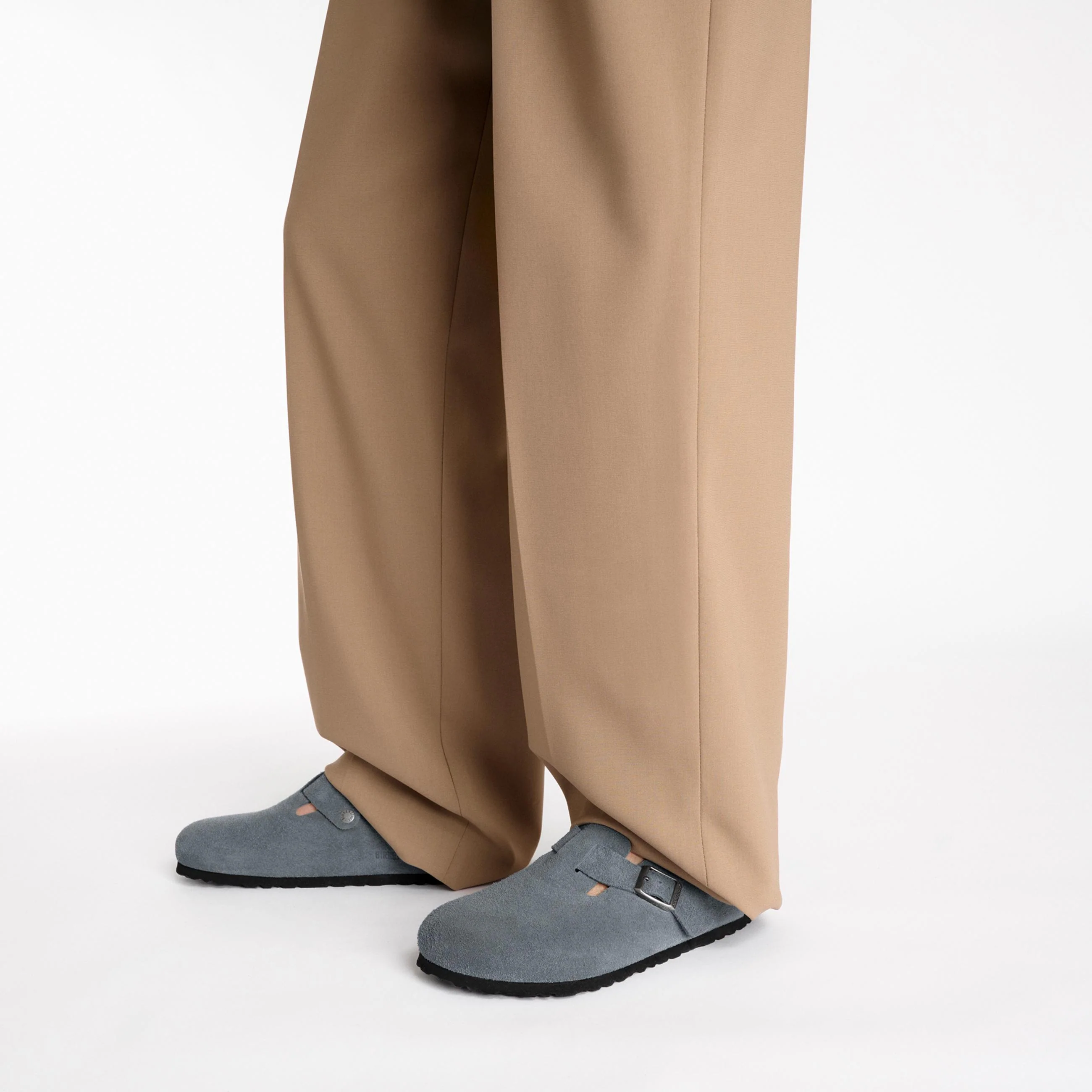 Boston SFB Basalt Grey Suede Leather - Image 4
