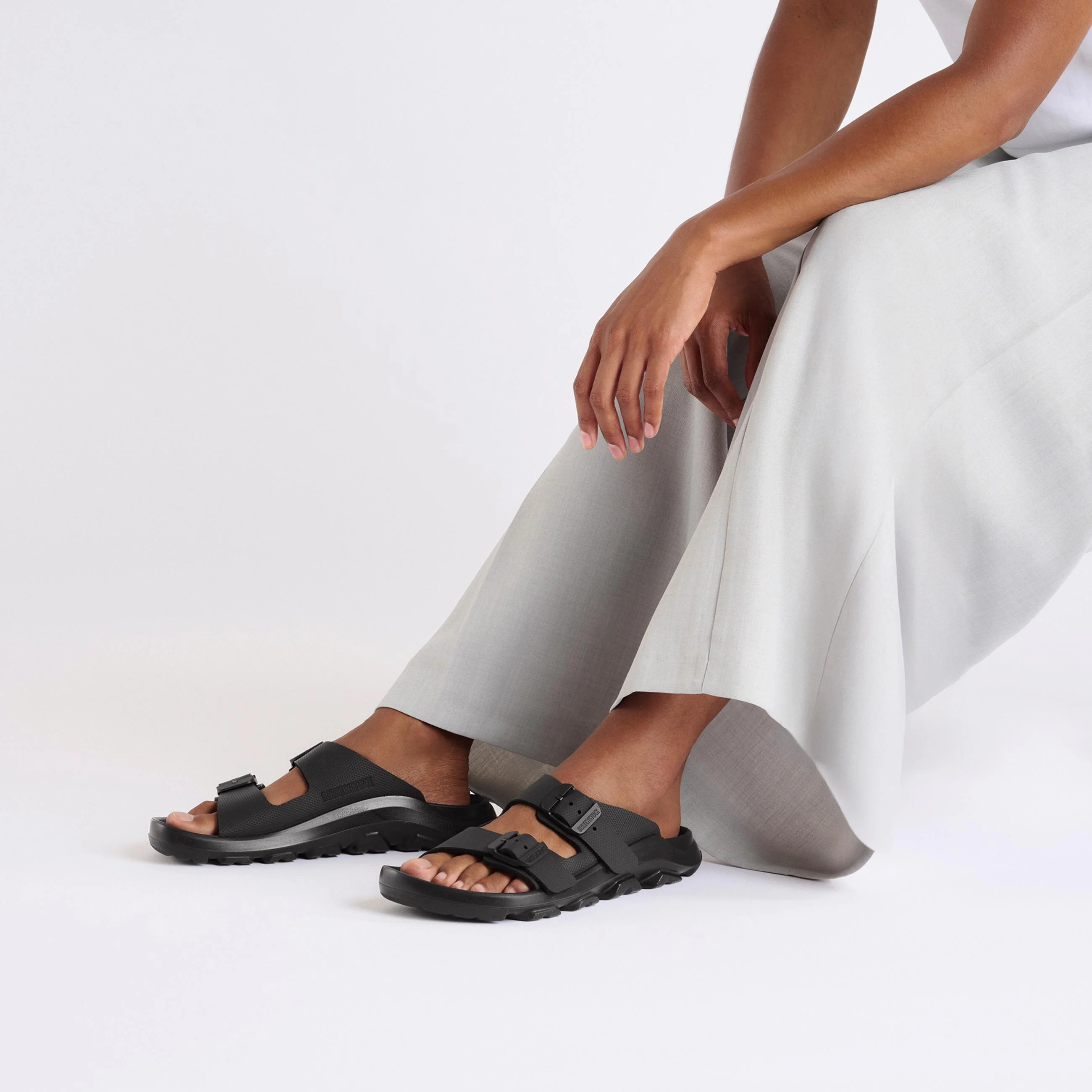 Mogami Terra Stealth 2-Strap Black Birko-Flor - Image 4