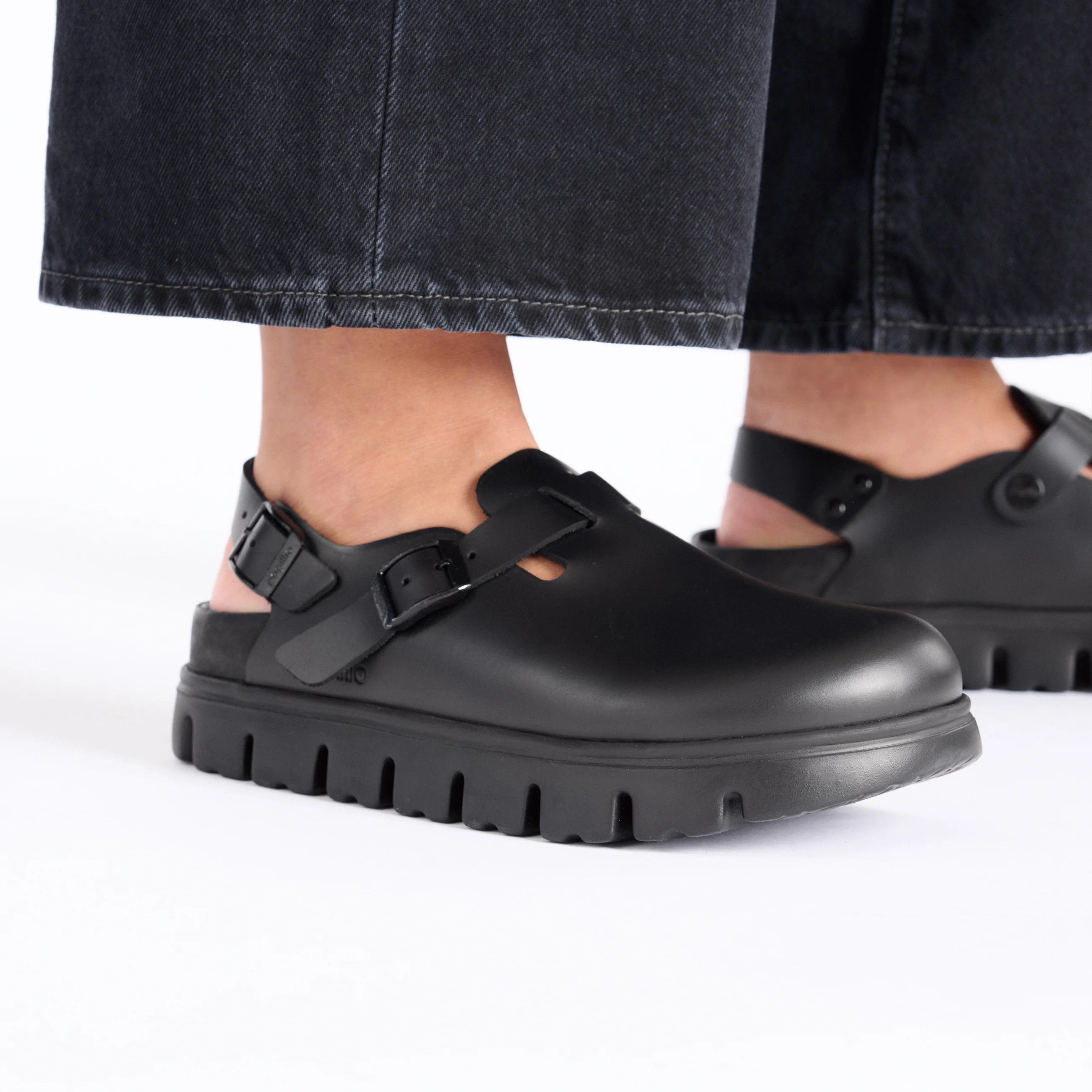 Tokio Chunky Exquisite Black Smooth Leather - Image 5