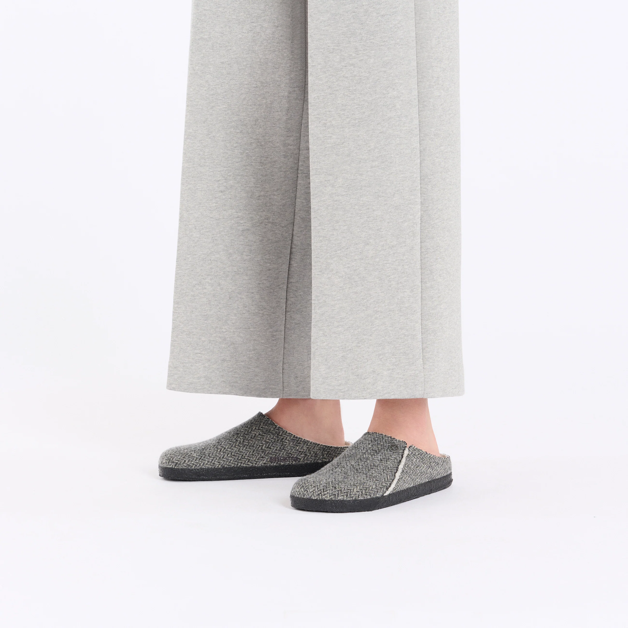 Zermatt Shearling Herringbone Dark Grey Felt/Shearling - Image 5