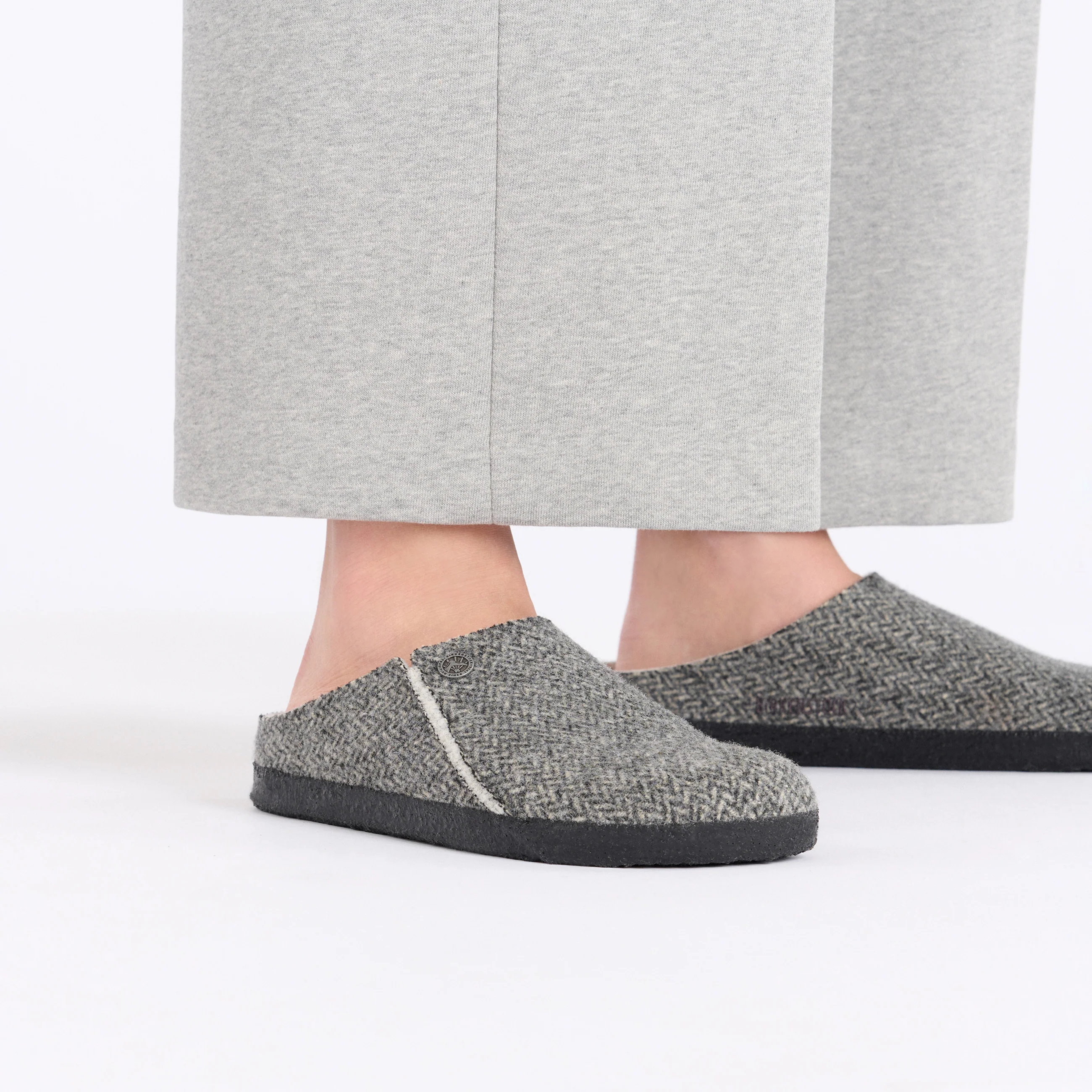 Zermatt Shearling Herringbone Dark Grey Felt/Shearling - Image 6